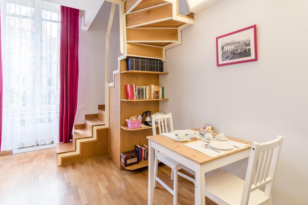 Casalice Mini Apartments Napoli Exteriör bild